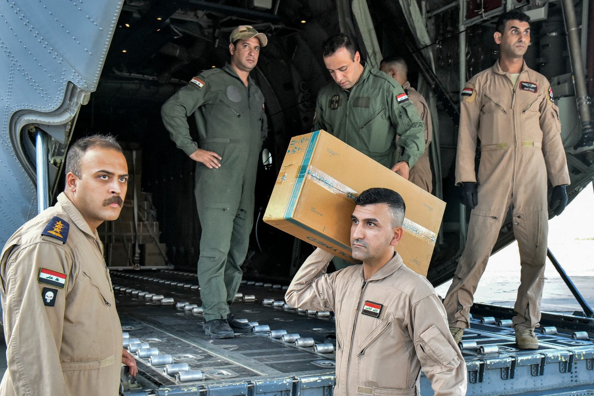 بالصور - مواد طبية من العراق إلى لبنان بعد تفجير أجهزة بايجرز تابعة لـ حزب الله وسقوط عدد من الشهداء والجرحى